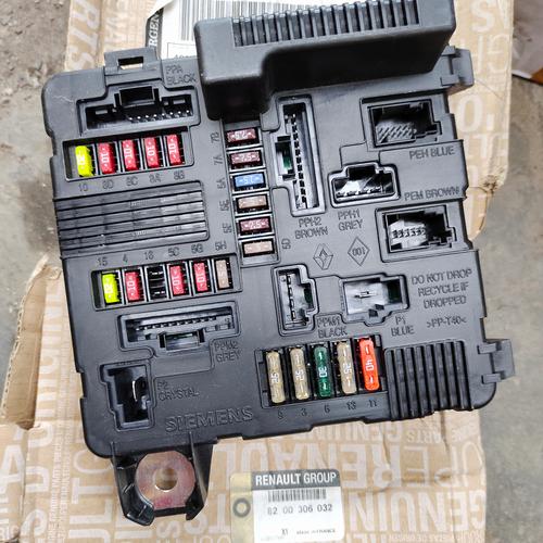 Jual UPC atau box fuse Renault Grand scenic 2000cc Jakarta Barat