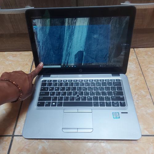 ☆年末大感謝☆ノートPC HP 820 G3 第6世代i7 16GB 新品SSD