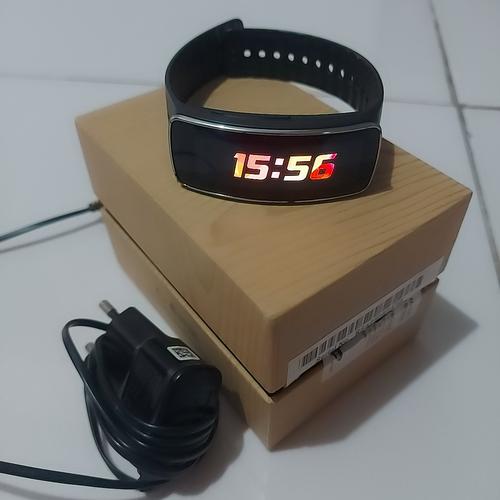 Jual samsung gear fit 1 - Kota Medan - TAS SECOND ORI | Tokopedia