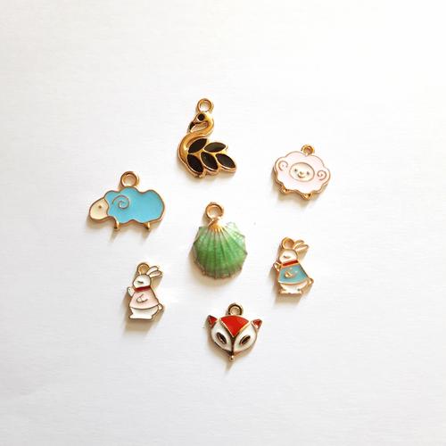 Metal aloy gold enamel plated charms 