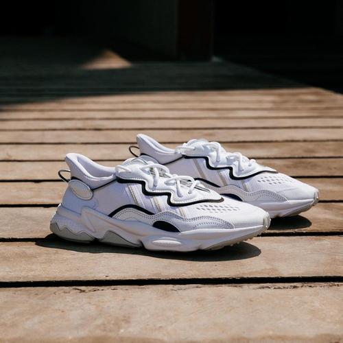 ozweego grey reflective