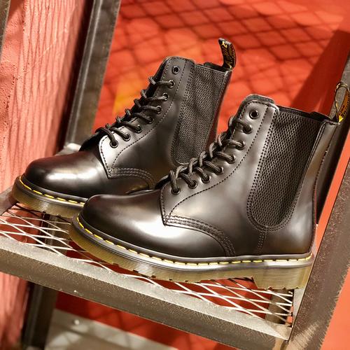 Promo Sepatu Dr. Martens 1460 Harper - Black Smooth - 41 - Kota Tangerang  Selatan - Forkaqy_ | Tokopedia