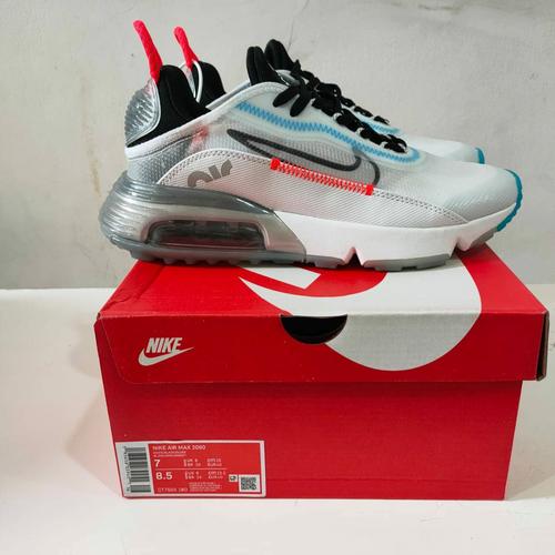 Jual SEPATU NIKE AIR MAX 2090 PLATINUM 