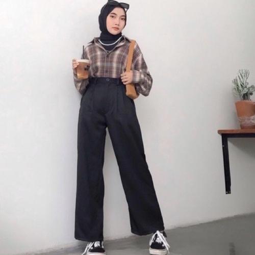Gambar Highwaist Kulot Linen Premium Laura Slim Kulot Highwaist / Kulot Linen - Hitam, All Size dari SENTILING Kab. Pekalongan Tokopedia