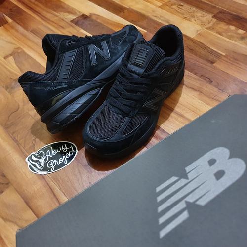 Jual New Balance 990 V5 Triple Black 