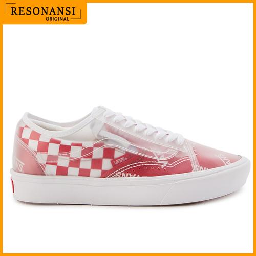 vans comfycush slip skool