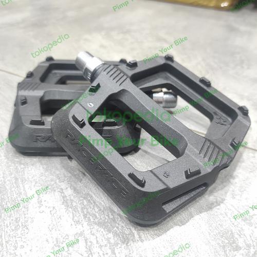 Pedali RaceFace Chester In Composito Nero - Piattaforma Larga Per MTB E Bici Da Strada (9/16)