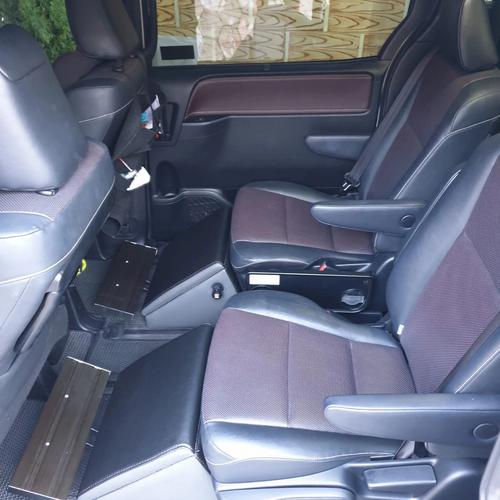Jual sandaran kaki footrest Toyota Voxy Kab. Jember MEGA M0T0R