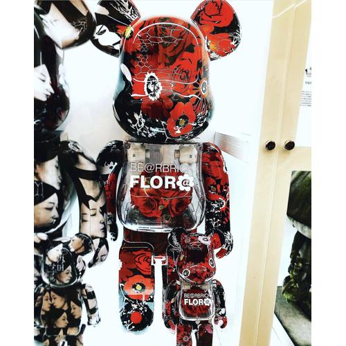 bearbrick flora 1000%