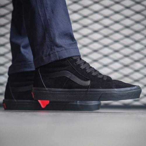 Jual Sepatu Sneakers / Vans SK8 Hi Classic Full Black / Original - 36 -  Kota Bekasi - SNEAKROOMS ID | Tokopedia
