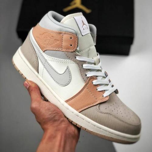 Jual Sneakers Nike Air Jordan 1 Low Gey 