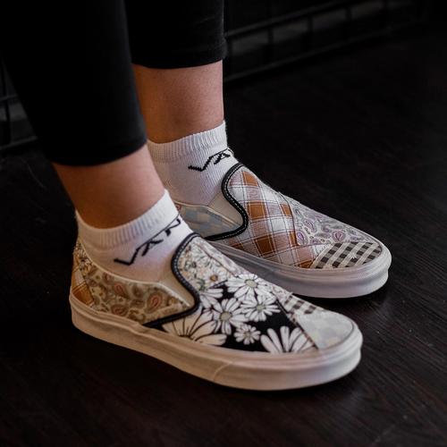 Jual Vans Slip On Meadow Patchwork - 36.5 - Kota Surabaya - Kick It All |  Tokopedia