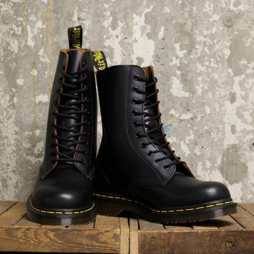 Jual Dr Martens 1490 Vintage Black 8uk Made in England MIE BNIB Solovair -  Kota Bekasi - Enjoyourself | Tokopedia