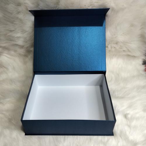 Jual kotak kado/giftbox/packaging Jakarta Timur kotakkado custom