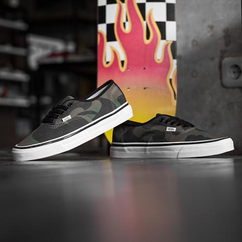VANS×BAPE Authentic Anaheim 新品 オーセンティック｜ファッション
