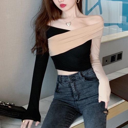 Jual Atasan Blouse Sabrina Off Shoulder Dual Tone Crop Top Black Fitted KNN  - S - Kab. Tangerang - snb_catwalk | Tokopedia