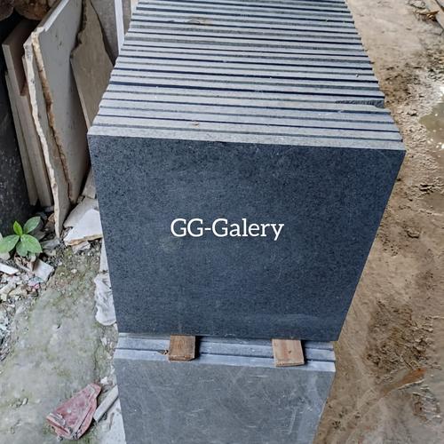 Jual Lembaran lantai batu andesit Panjang : 40 cm Lebar : 40 cm - Kab