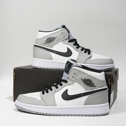 sepatu sneakers air jordan
