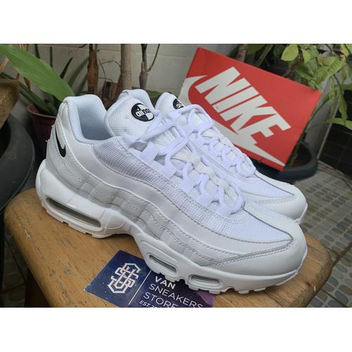 Nike air max 95 Triple White Wmns Original 40 di  Tokopedia