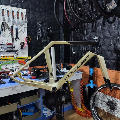 Jual FRAMESET CARBON YOELEO R12 SUPER LIGHT DISC BRAKE FRAMESET