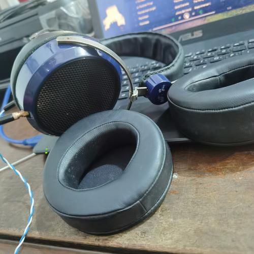 HiFiMAN - HE 400 SE Over Ear Full-Size Planar Magnetic Headphones • Magna  Hifi