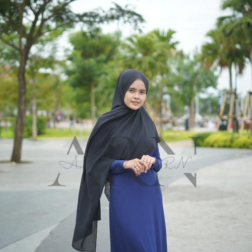 Gambar Hijab Kerudung Pashmina Ceruty Premium 175x75cm AnNisa by ARN - Stone Grey, 175x75cm dari AnNisa by ARN Official Kota Cimahi Tokopedia