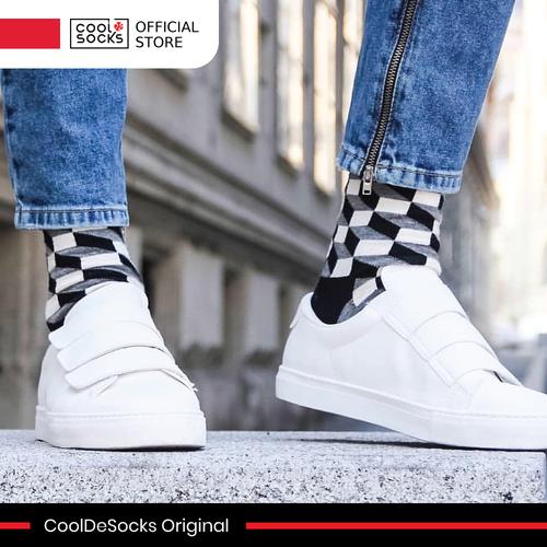 Gambar CoolDeSocks Original | Kaos Kaki Fashion - 3D Cubes Grey dari CoolDeSocks Official Jakarta Barat Tokopedia