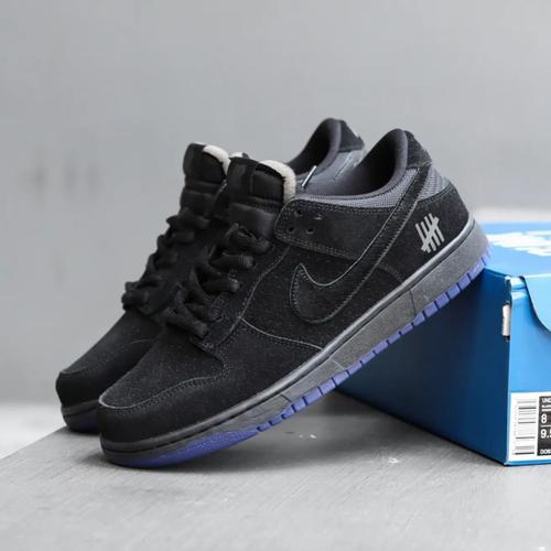 Nike sb dunk low undefeated 5 on black 