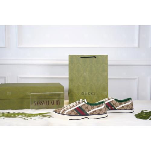beige gucci trainers