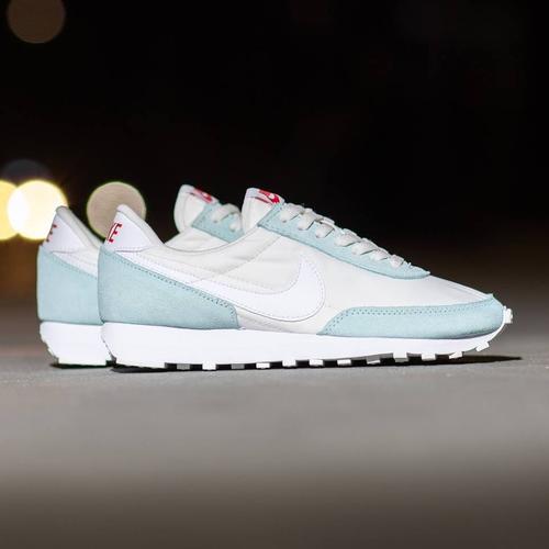 nike daybreak id