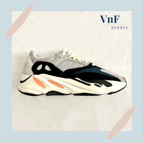 yeezy 700 9.5