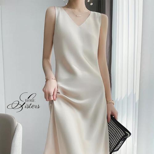 Jual Evelyn dress v neck gown dress silk long dress maxi import