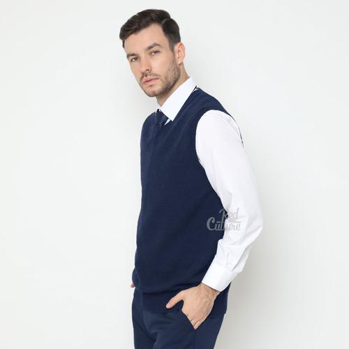 blue vests