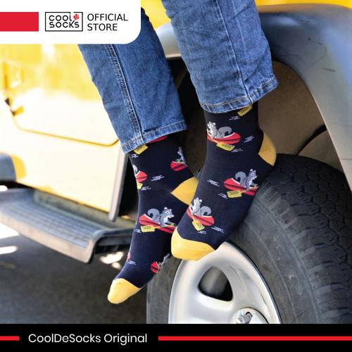 Gambar CoolDeSocks Original | Kaos Kaki Fashion - Paddling Squirrel dari CoolDeSocks undefined Tokopedia