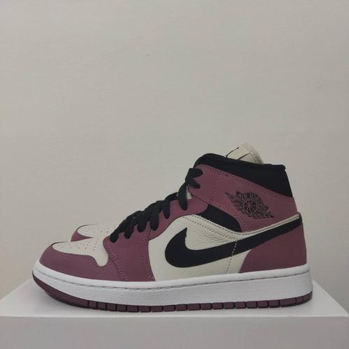 Jual Air Jordan 1 Mid SE Light Mulberry ( W ) - 39 - Jakarta Barat -  YozuGoods | Tokopedia