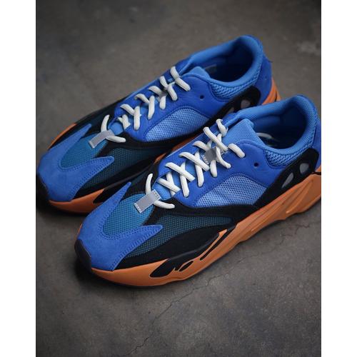 yeezy boost 700 10.5