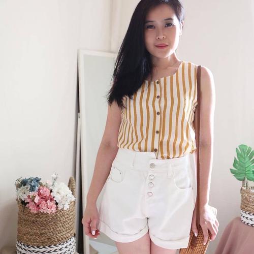Jual CELANA PENDEK WANITA WARNA PUTIH 