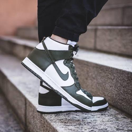 nike dunk khaki