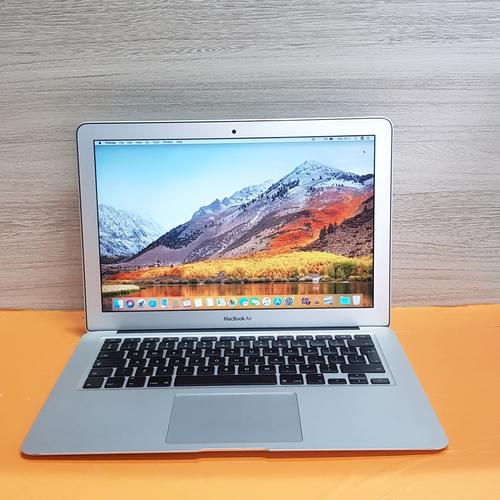 【美品】MacBook Air 2017年 SSD128GB パソコンPC Amazon.co.jp: 【整備済み品】Apple MacBook Air 2017(13インチAir,4GB