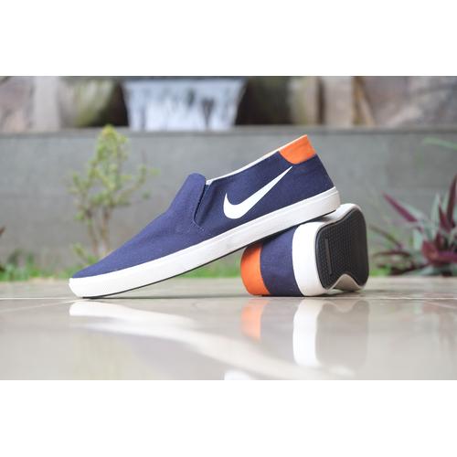 nike loafer