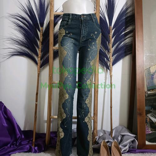 Jual Flower Jeans - Kota Manado 