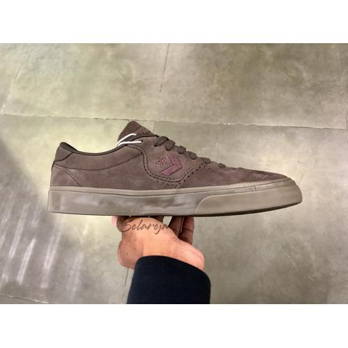 converse nubuck leather