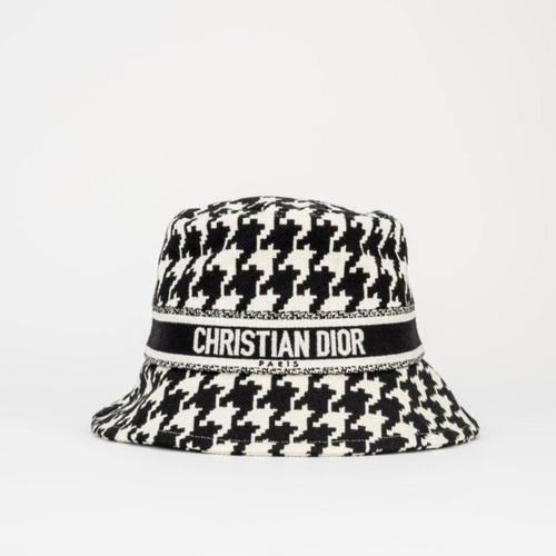 Jual TOPI WANITA DIO* 30 MONTAIGNE 
