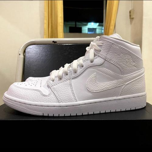 triple white mids