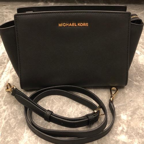 Jual Michael Kors Selma small gold 