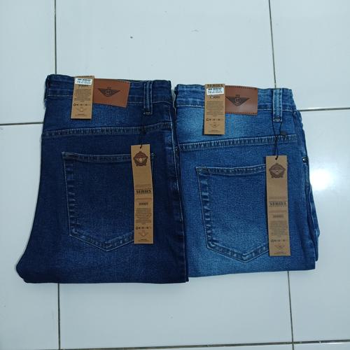 Jual Celana Pendek Jeans Pria Slimfit 