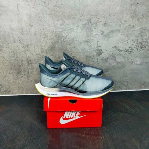 Jual Sepatu Olahraga Wanita Nike Zoom 