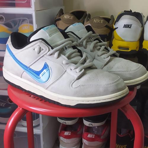 Jual nike sb dunk low truck it - Kota 