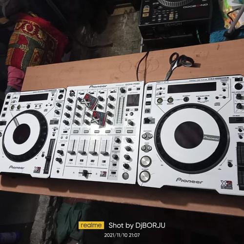 Jual SKIN CDJ 1000MK2 Set & DJM All Series WHITE EDITION - Kab. Kubu ...
