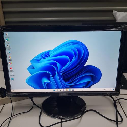 Jual layar monitor pc 22in - Jakarta 